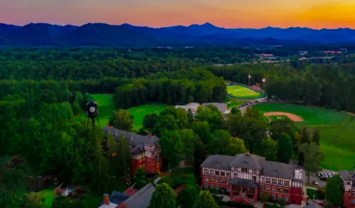 Asheville School With Reviews, Requirements 2024 | FindingSchool