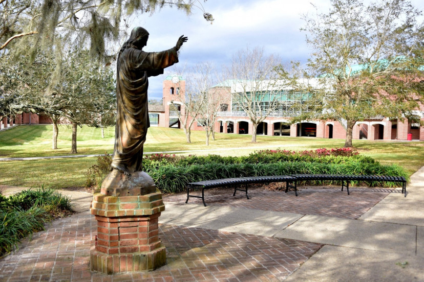 圣斯坦尼斯洛斯高中