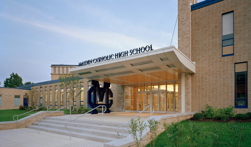 2024년 Malden Catholic High School 학교의 공식 정보  | FindingSchool