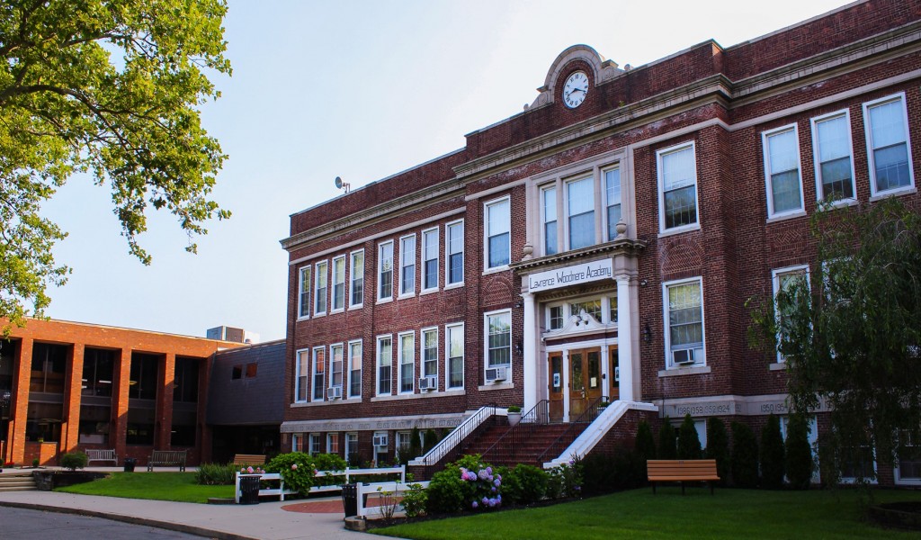 2024년 Lawrence Woodmere Academy 학교의 공식 정보  | FindingSchool