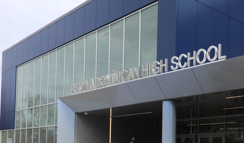 2024년 Regina Dominican High School 학교의 공식 정보  | FindingSchool