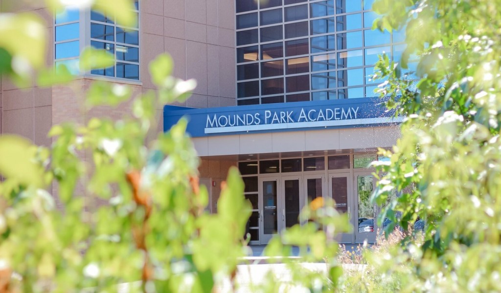 2024년 Mounds Park Academy 학교의 공식 정보  | FindingSchool