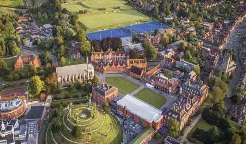 Marlborough College รีวิว ข้อกำหนด 2025 ปี | FindingSchool