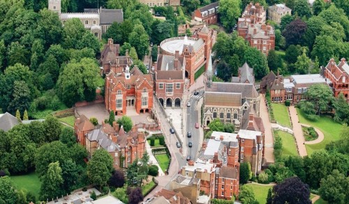 Harrow School レビュー、要件 2024年 | FindingSchool