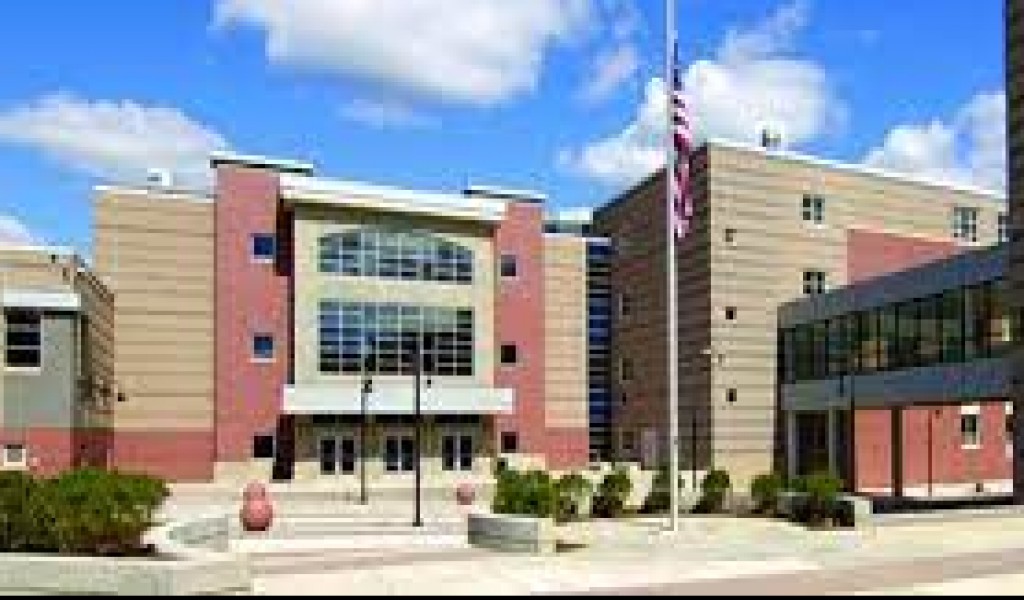 Thông Tin Trường Lawrence High School Đầy Đủ Chính Thức Của Năm 2024 | FindingSchool