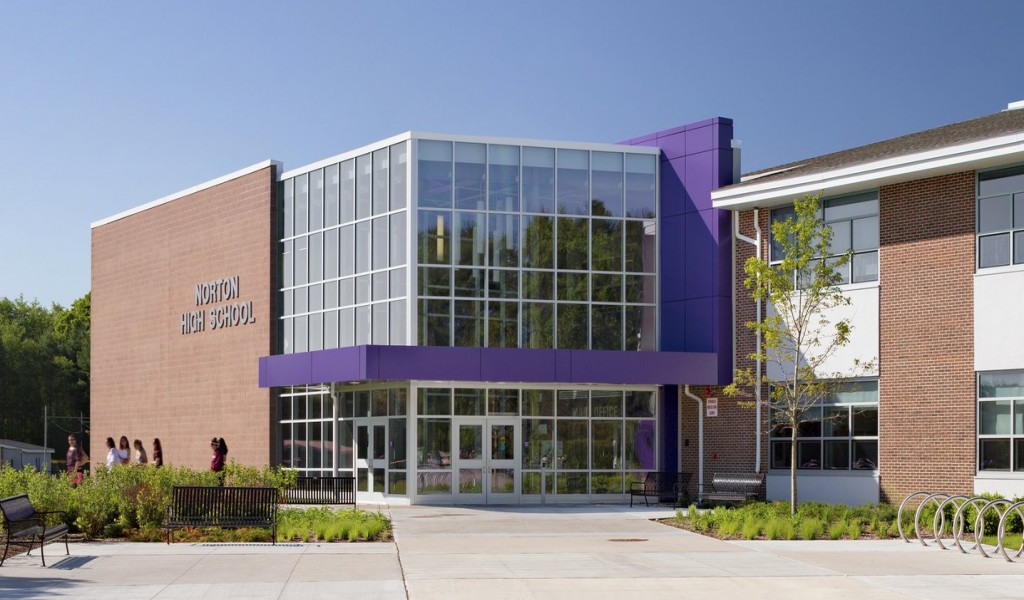 Thông Tin Trường Norton High School Đầy Đủ Chính Thức Của Năm 2024 | FindingSchool