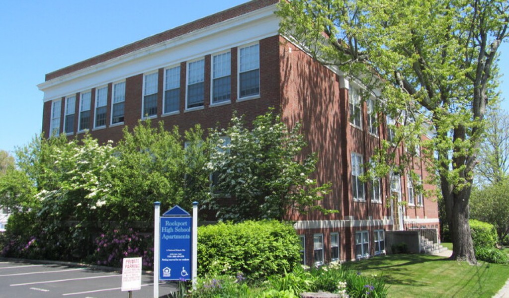2024년 Rockport High School 학교의 공식 정보  | FindingSchool