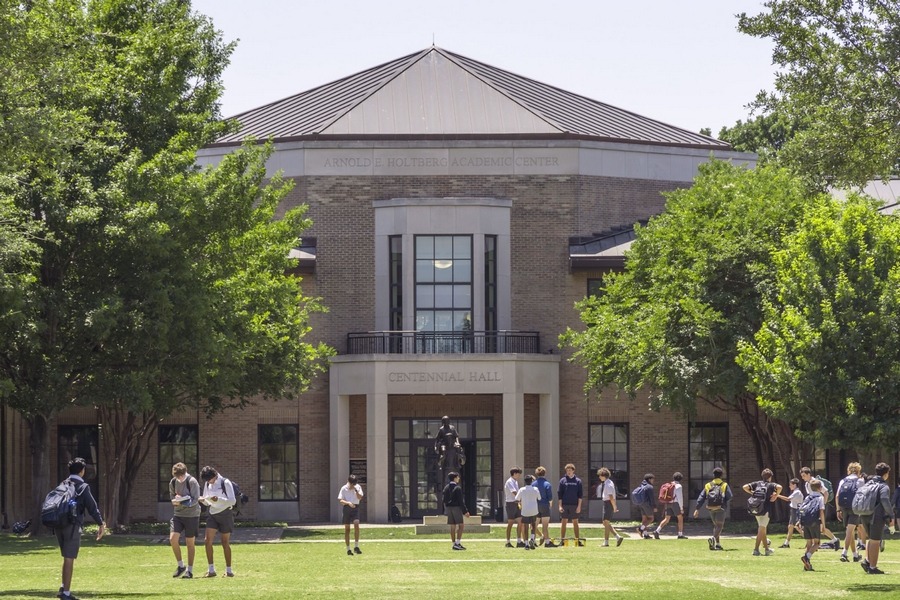 Nguồn ảnh: St. Mark's School of Texas