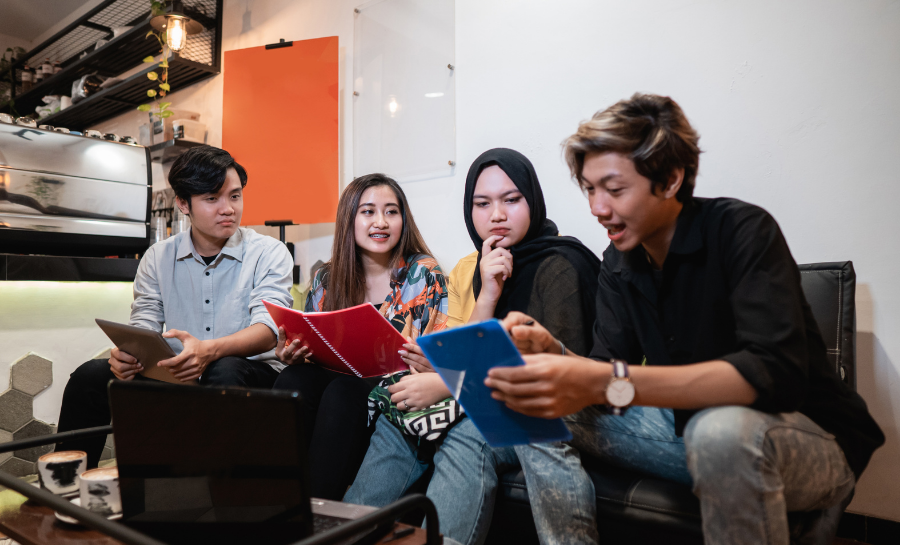 Du học sinh cấp 2 có thể gặp khó khăn về rào cản ngôn ngữ